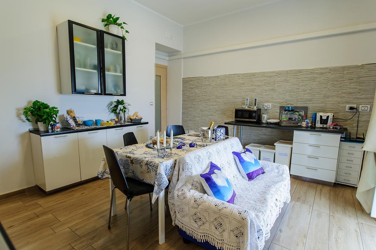 Margherita'S Apartment Salernes Extérieur photo